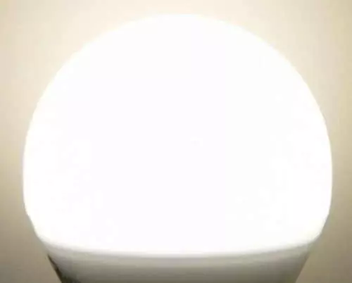 LED žiarovka E27 denné biele svetlo