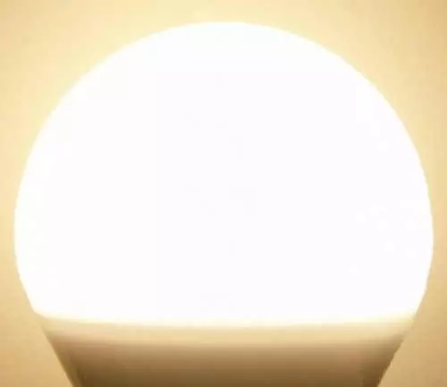 LED žiarovka E27 teplá biela