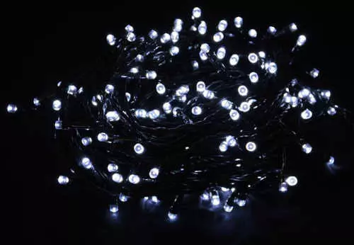 LED svetelná reťaz zo 100 diód na použitie nielen na Vianoce